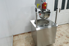 lkm70-lokma-dokme-makinasi-ve-tezgahi-2