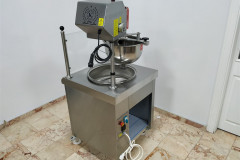 lkm70-lokma-dokme-makinasi-ve-tezgahi-4